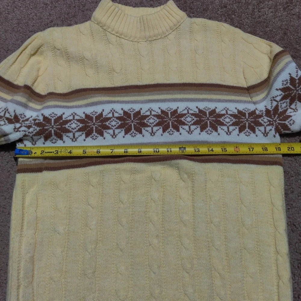 Jantzen Cable Knit Snowflake Sweater Women's Size M Yellow Made In USA Christmas
